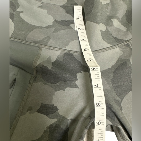 Athleta Gray Camo Women's Leggings Sz XS‎ - Picture 4 of 5